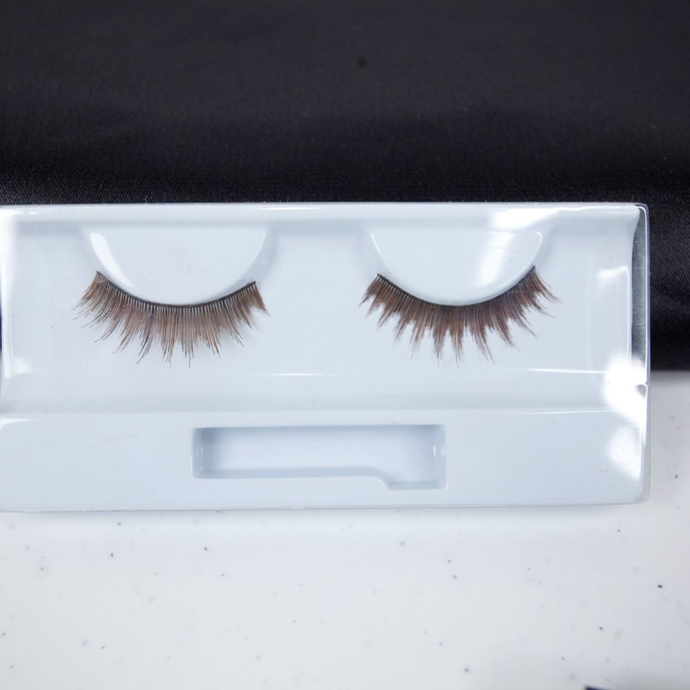 ASSORTED CREATIVE LASHES - Picture 10 of 16